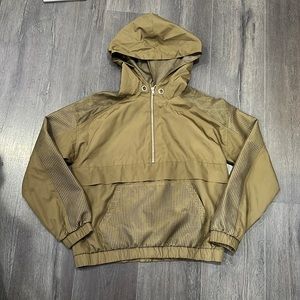 Olive green windbreaker 🫒